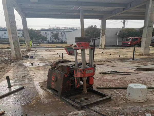 岭东袖阀管小导管注浆加固施工工艺